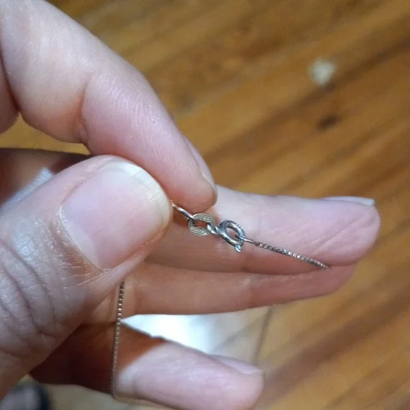 925 elephant pendant on chain - Picture 8 of 10